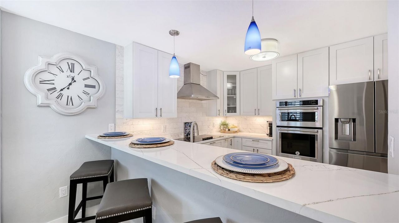5880 Midnight Pass Road, Unit 907, Sarasota, FL 34242 Photo