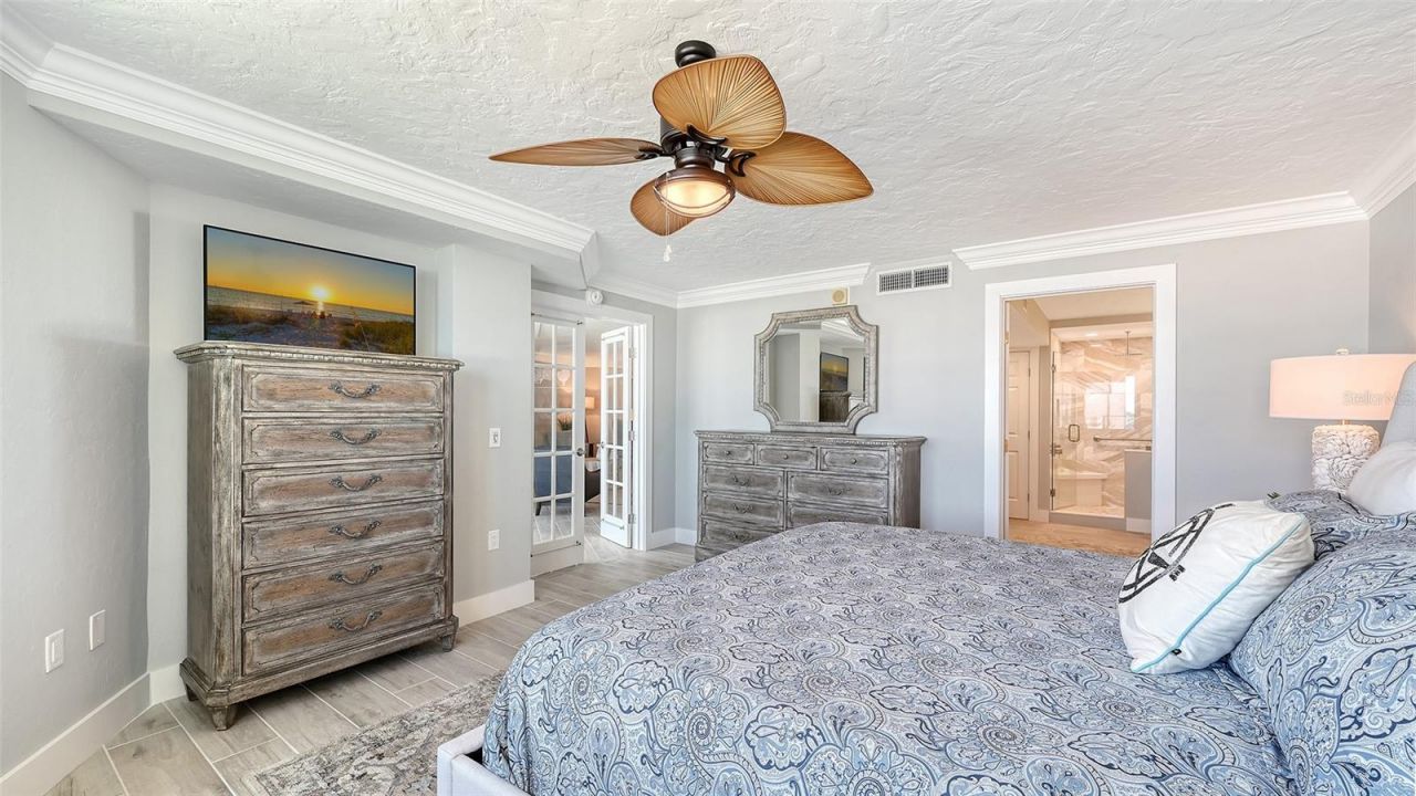 5880 Midnight Pass Road, Unit 907, Sarasota, FL 34242 Photo