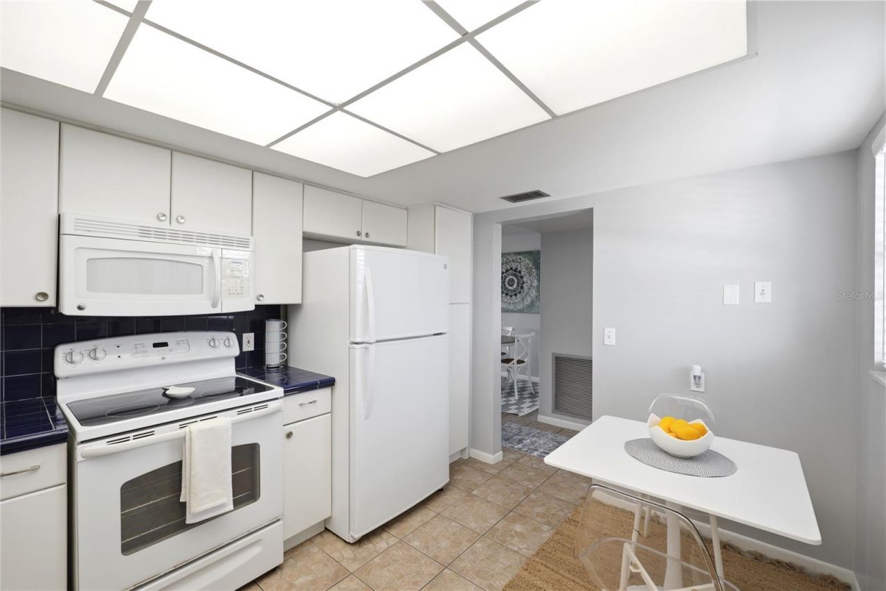 5108 Brittany Drive S, Unit 506, Saint Petersburg, FL 33715 Photo