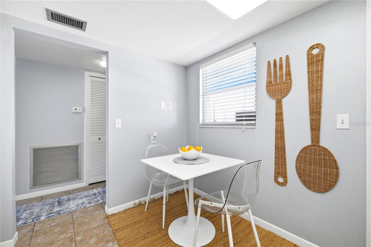 5108 Brittany Drive S, Unit 506, Saint Petersburg, FL 33715 Photo