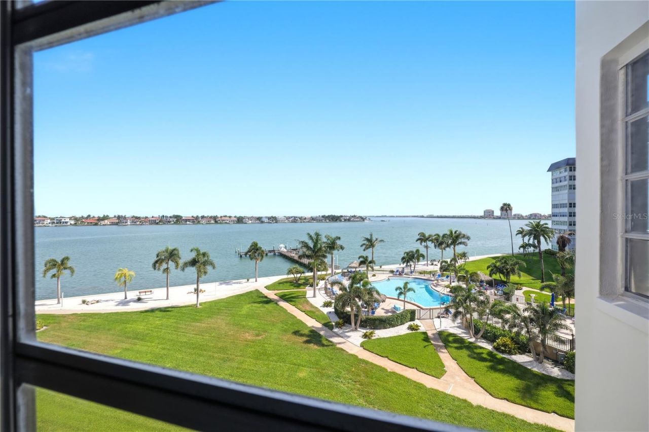 5108 Brittany Drive S, Unit 506, Saint Petersburg, FL 33715 Photo
