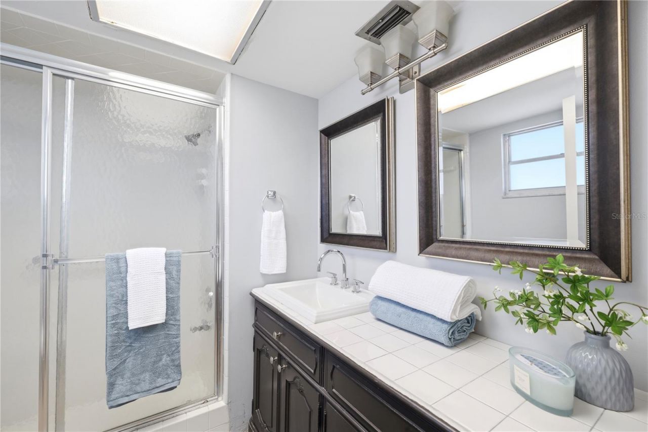 5108 Brittany Drive S, Unit 506, Saint Petersburg, FL 33715 Photo