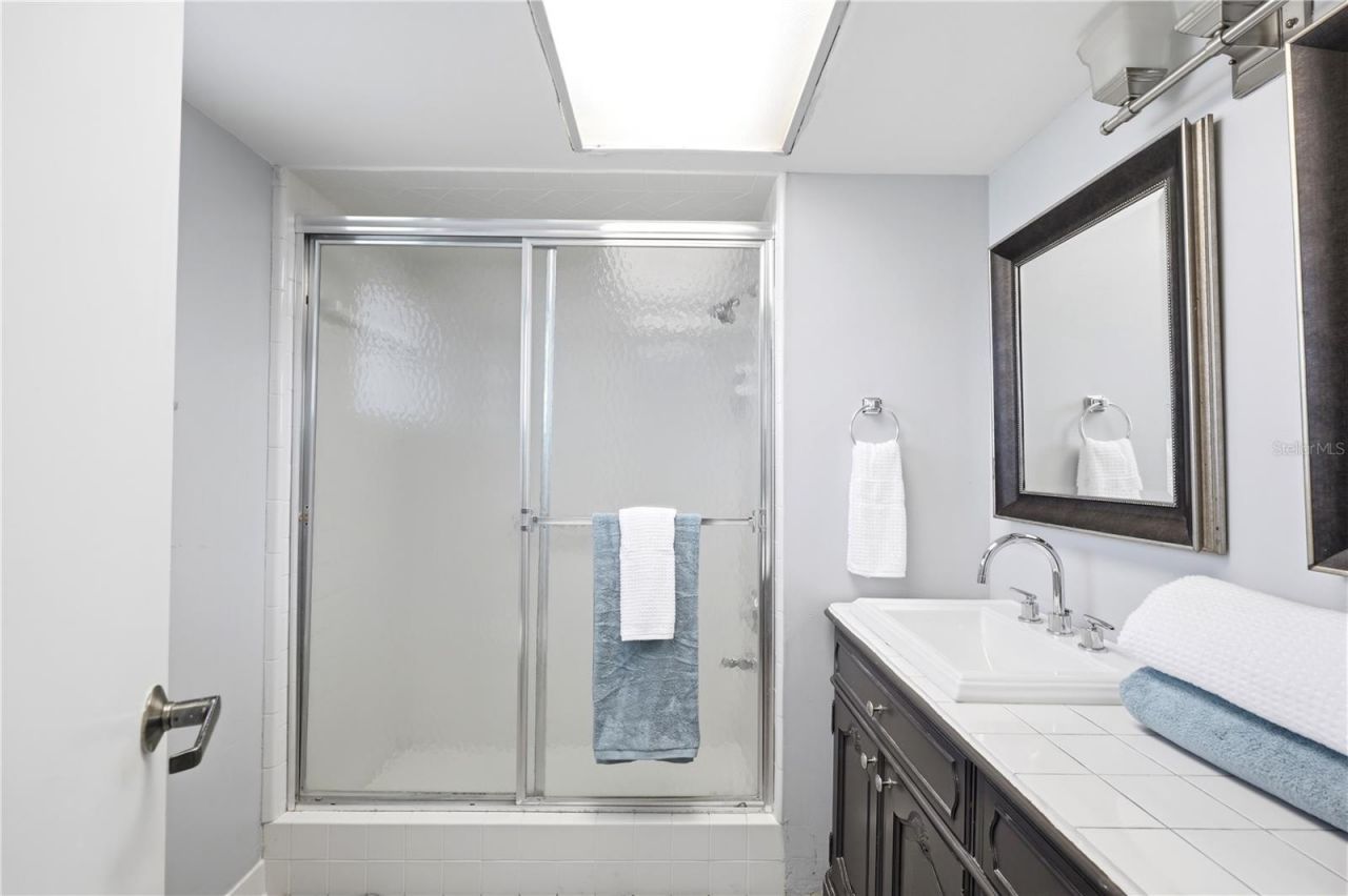 5108 Brittany Drive S, Unit 506, Saint Petersburg, FL 33715 Photo