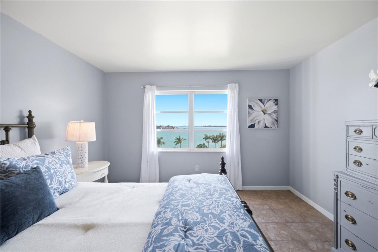 5108 Brittany Drive S, Unit 506, Saint Petersburg, FL 33715 Photo