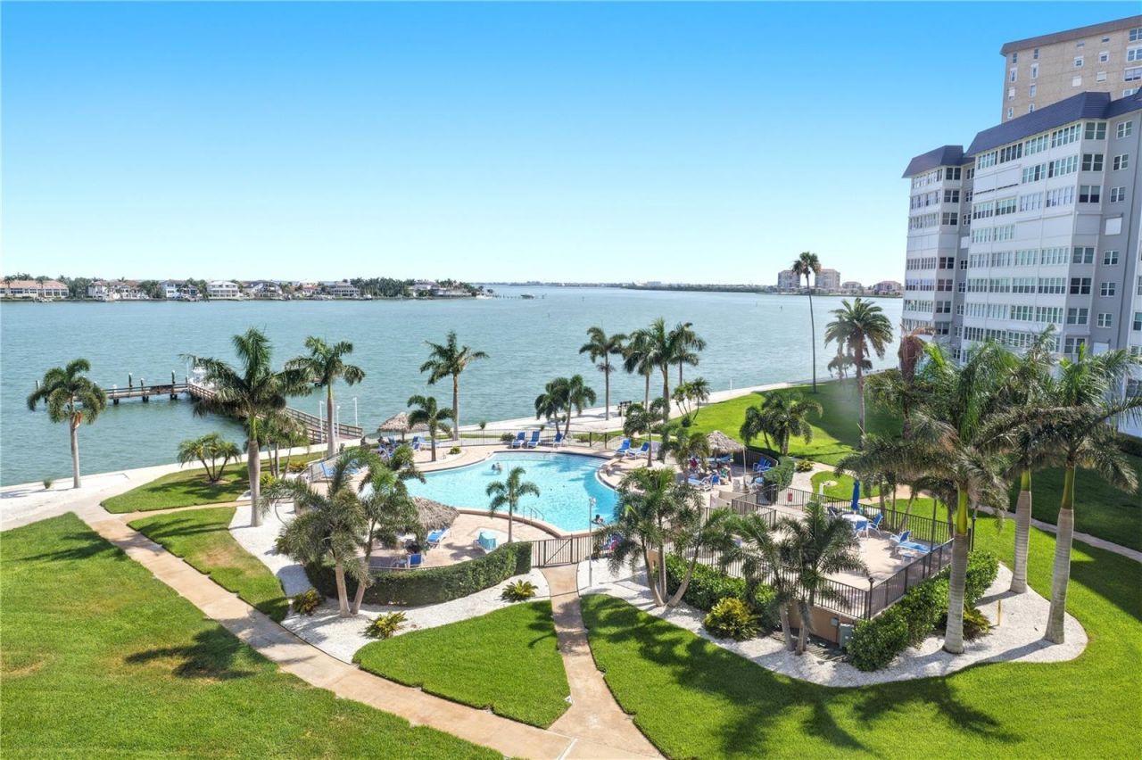 5108 Brittany Drive S, Unit 506, Saint Petersburg, FL 33715 Photo