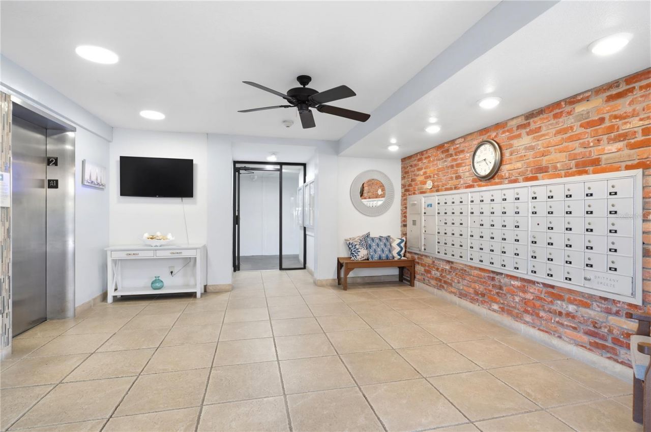 5108 Brittany Drive S, Unit 506, Saint Petersburg, FL 33715 Photo