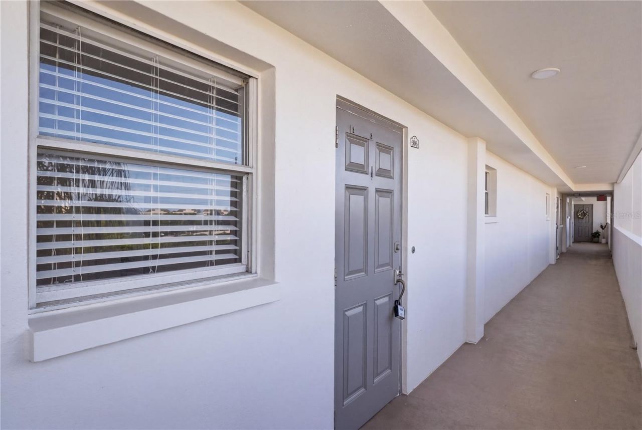 5108 Brittany Drive S, Unit 506, Saint Petersburg, FL 33715 Photo