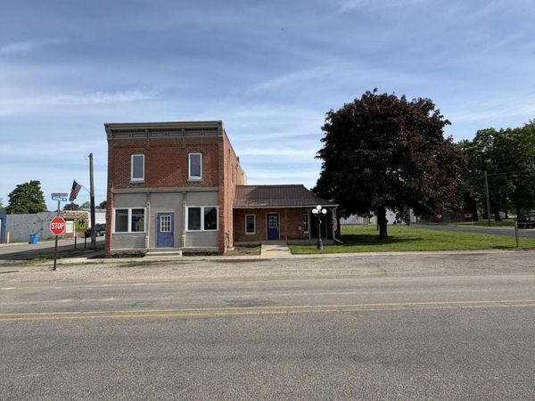 9002 E Market Road, Pittsford, MI 49271