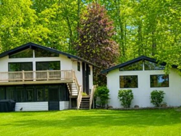 8430 Lynwood Lane, Mecosta, MI 49332