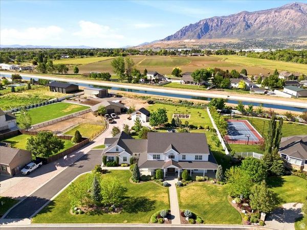 1776 HERITAGE RANCH DR, Farr West, UT 84404