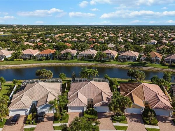 8149 Xenia LN , NAPLES, FL 34114