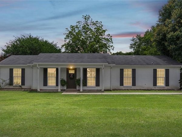 6711 Highmont Drive, Theodore, AL 36582