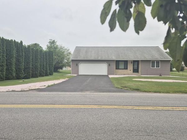 14 CLEARVIEW DRIVE, MERTZTOWN, PA 19539