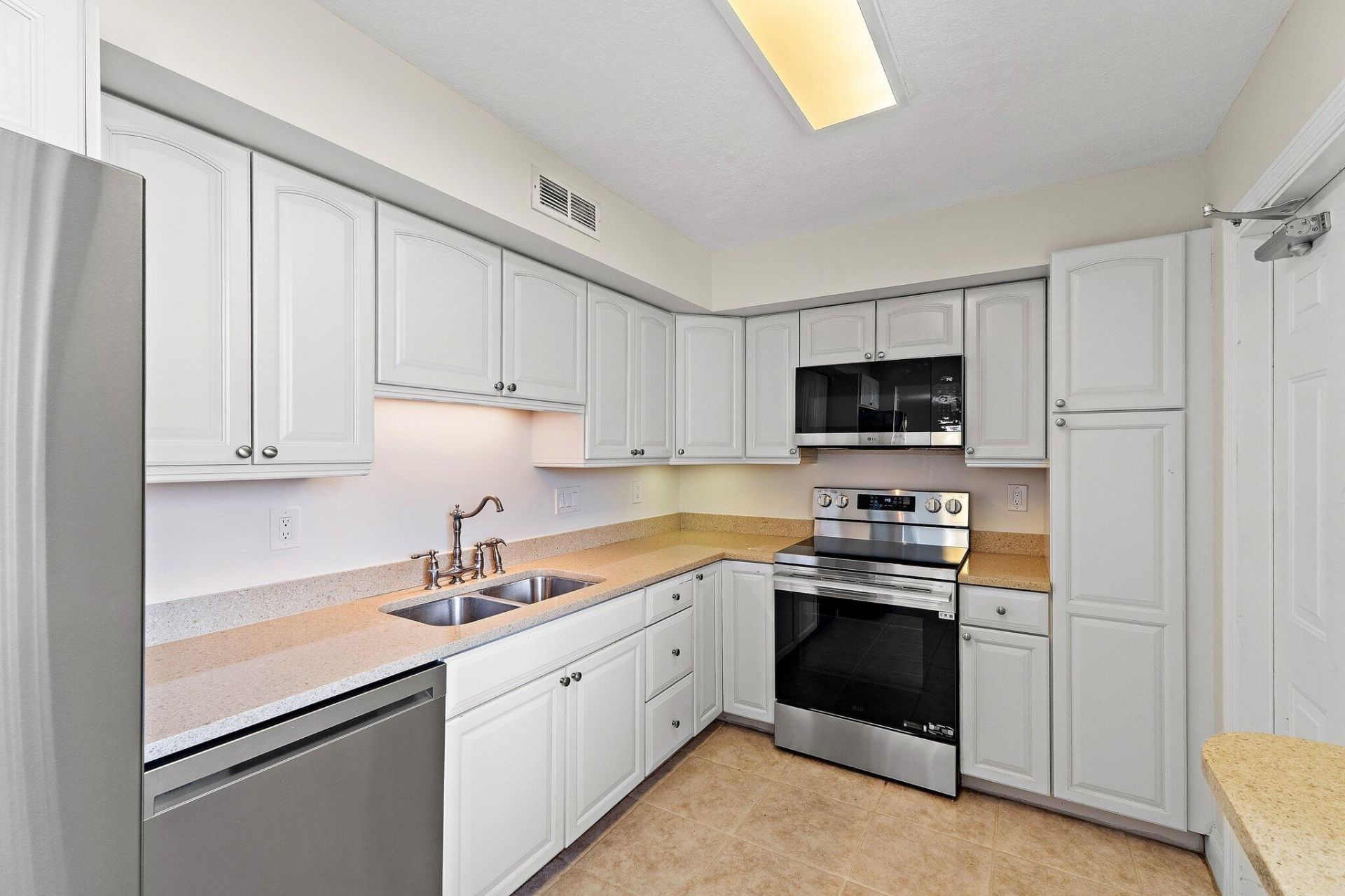 1605 S Us Highway 1, Unit M1-506, Jupiter, FL 33477 Photo