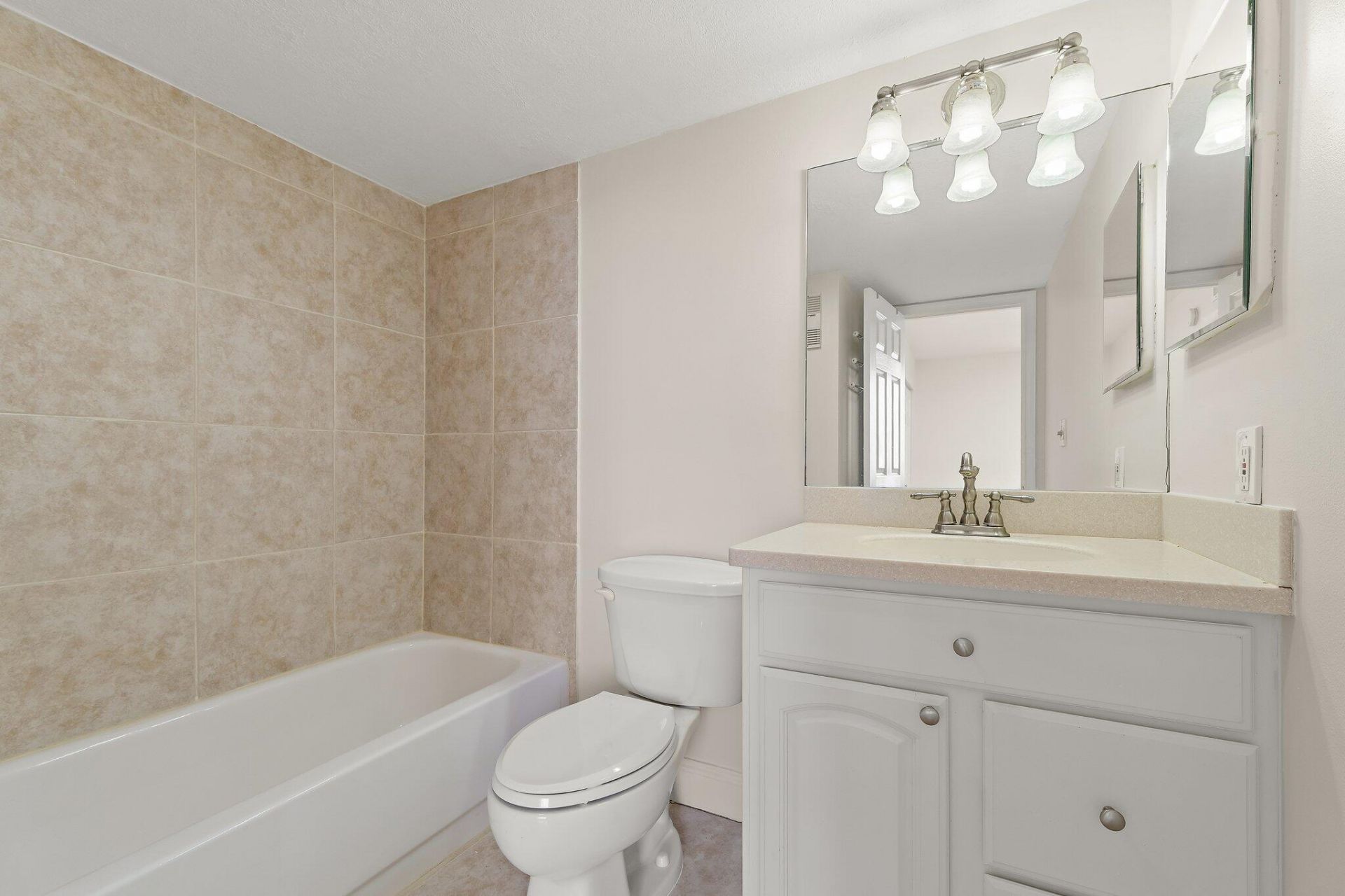 1605 S Us Highway 1, Unit M1-506, Jupiter, FL 33477 Photo