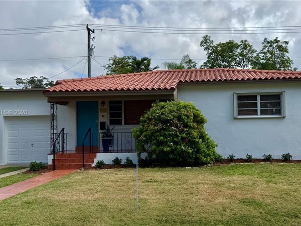 6047 SW 14th St , West Miami, FL 33144