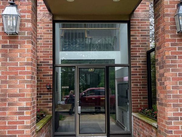 12 Ledgewood Way, Unit 1, Peabody, MA 01960