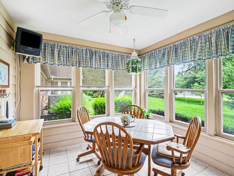 5382 Ruth Amy Avenue, Westerville, OH 43081 Photo 7