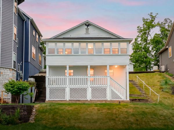 14895 N Barton Lake Drive, Vicksburg, MI 49097