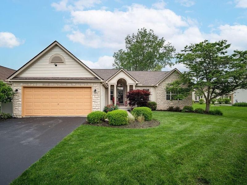 7192 Redwood Valley Court, Lewis Center, OH 43035 Photo 1