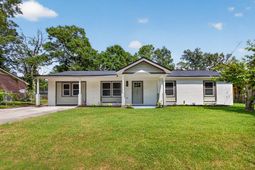 208 Mary Scott Drive photo 4