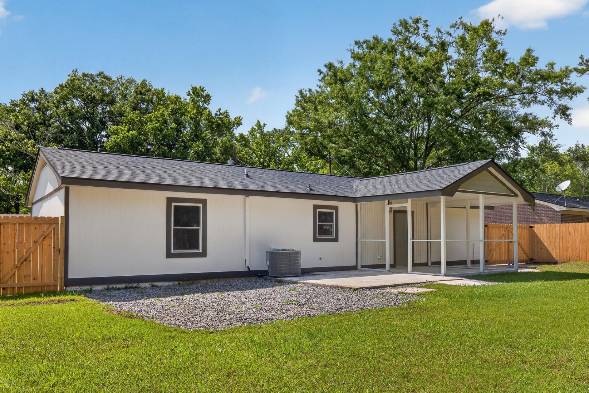 208 Mary Scott Drive Photo 22