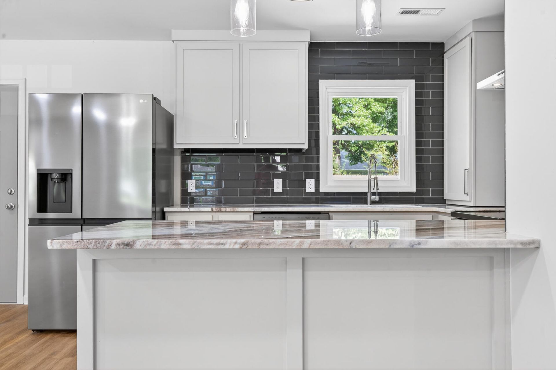 208 Mary Scott Drive Photo 5