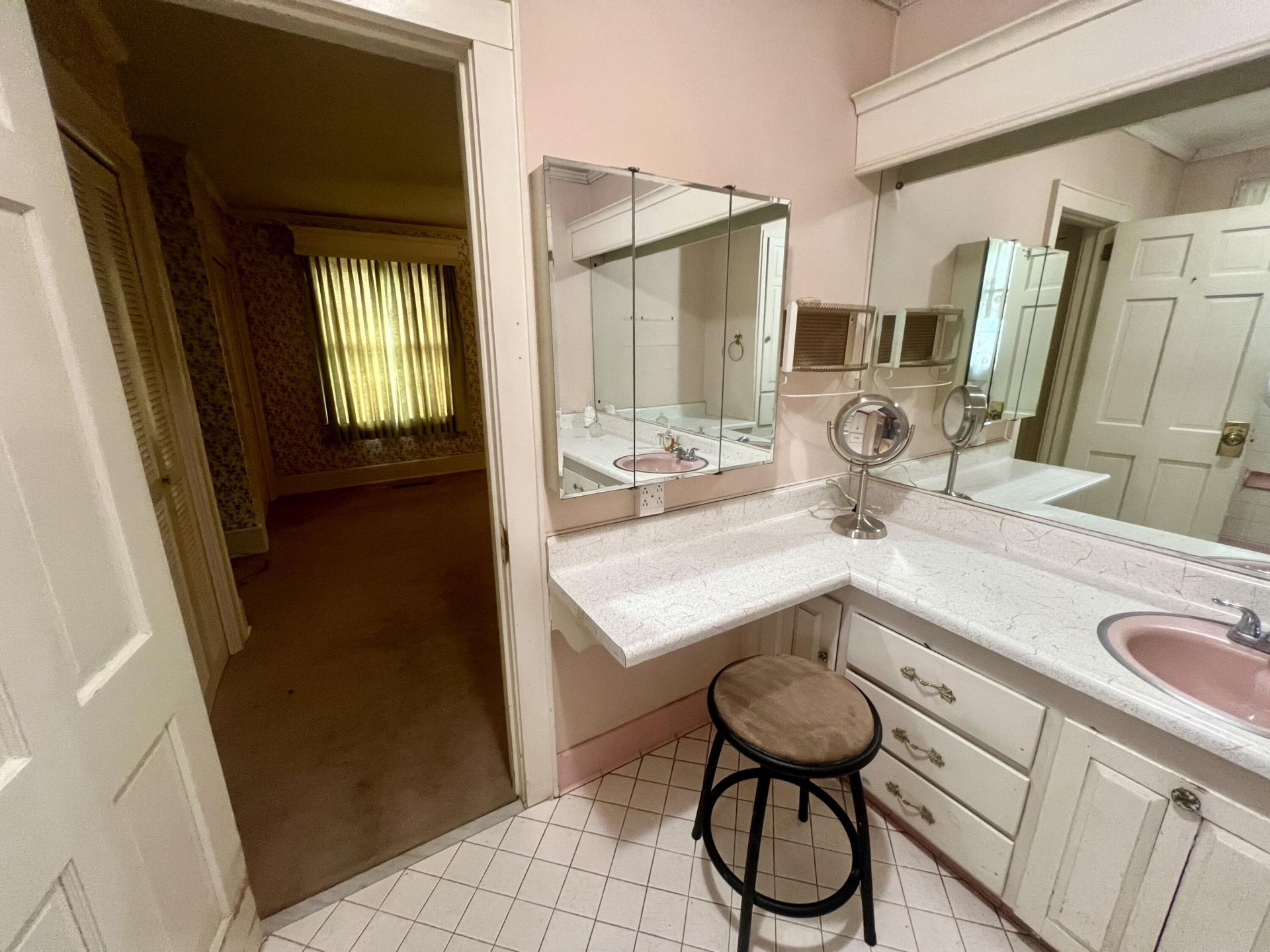 200 N Lemacks Street Photo 17