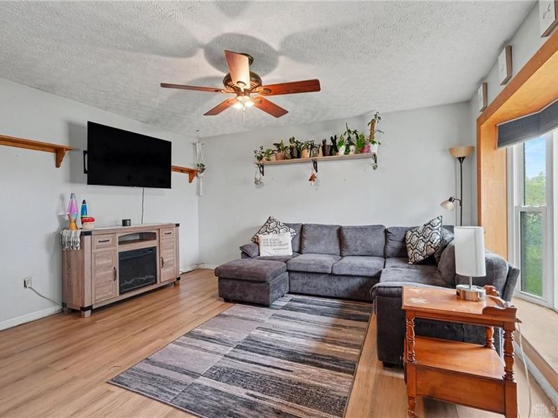 899 Dayton Avenue, Xenia, OH 45385 Photo 6