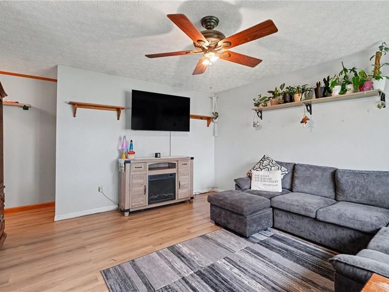 899 Dayton Avenue, Xenia, OH 45385 Photo 7