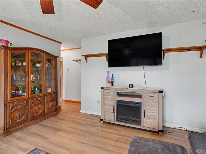 899 Dayton Avenue, Xenia, OH 45385 Photo 8