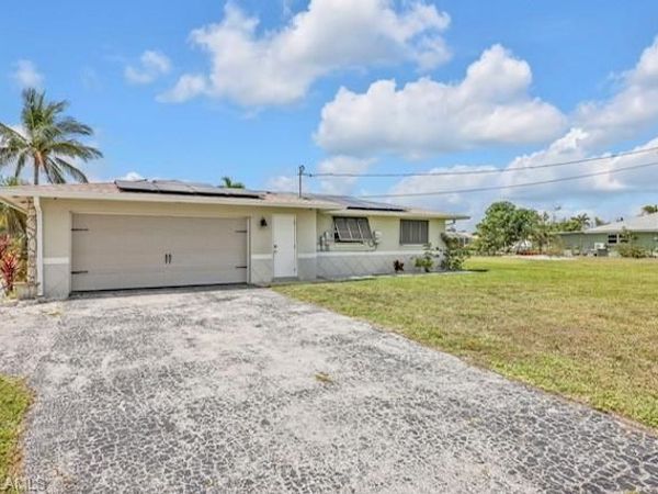 1831 Palaco Grande PKWY, CAPE CORAL, FL 33904