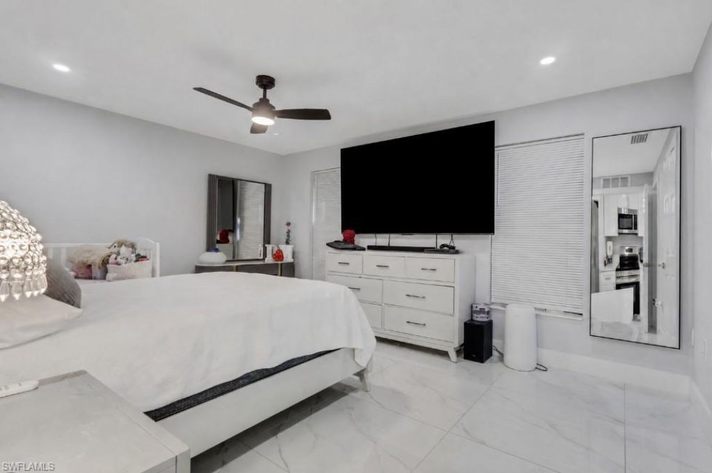 2025 49th Ter Sw, Naples, FL 34116 Photo