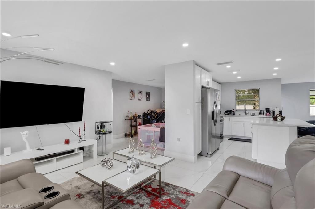 2025 49th Ter Sw, Naples, FL 34116 Photo