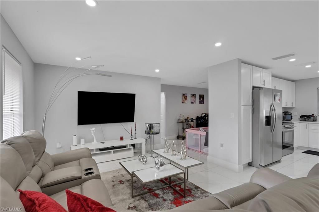 2025 49th Ter Sw, Naples, FL 34116 Photo
