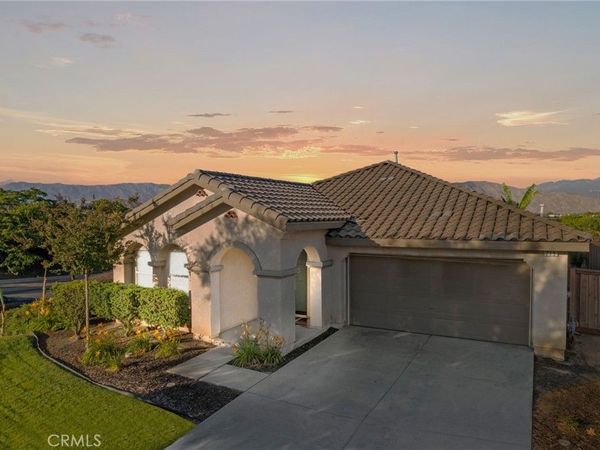719 Amherst, San Jacinto, CA 92582