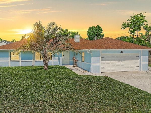 2350 Fallon Boulevard NE, Palm Bay, FL 32907