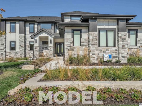 22754 Sanctuary Ridge Drive, Elkhorn, NE 68022