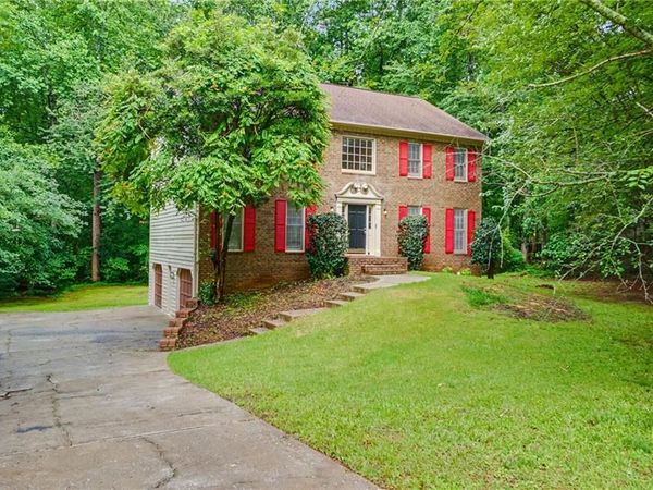 140 Millwood Lane, Fayetteville, GA 30214