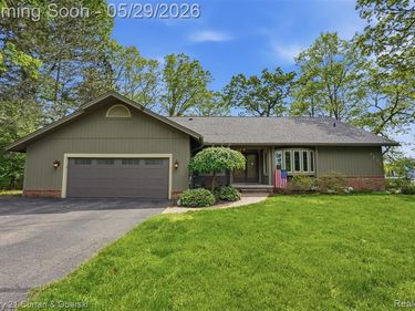 4233 Blain Island Road, Waterford Twp, MI 48329