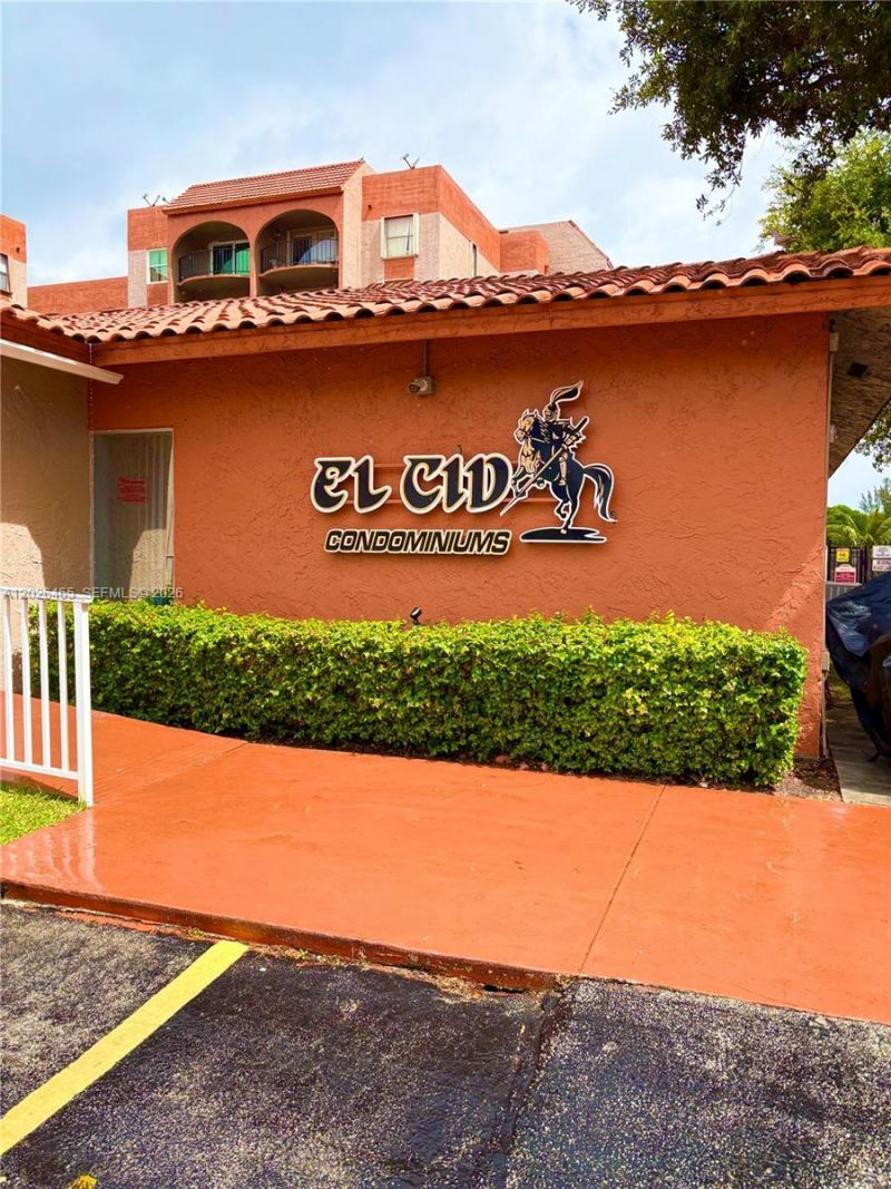 5201 NW 7th St , Unit 411, Miami, FL 33126 Photo