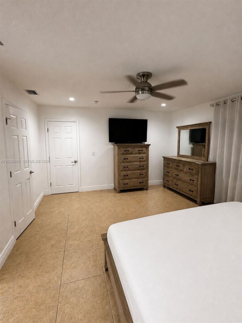 8303 SW 20th St, North Lauderdale, FL 33068 Photo