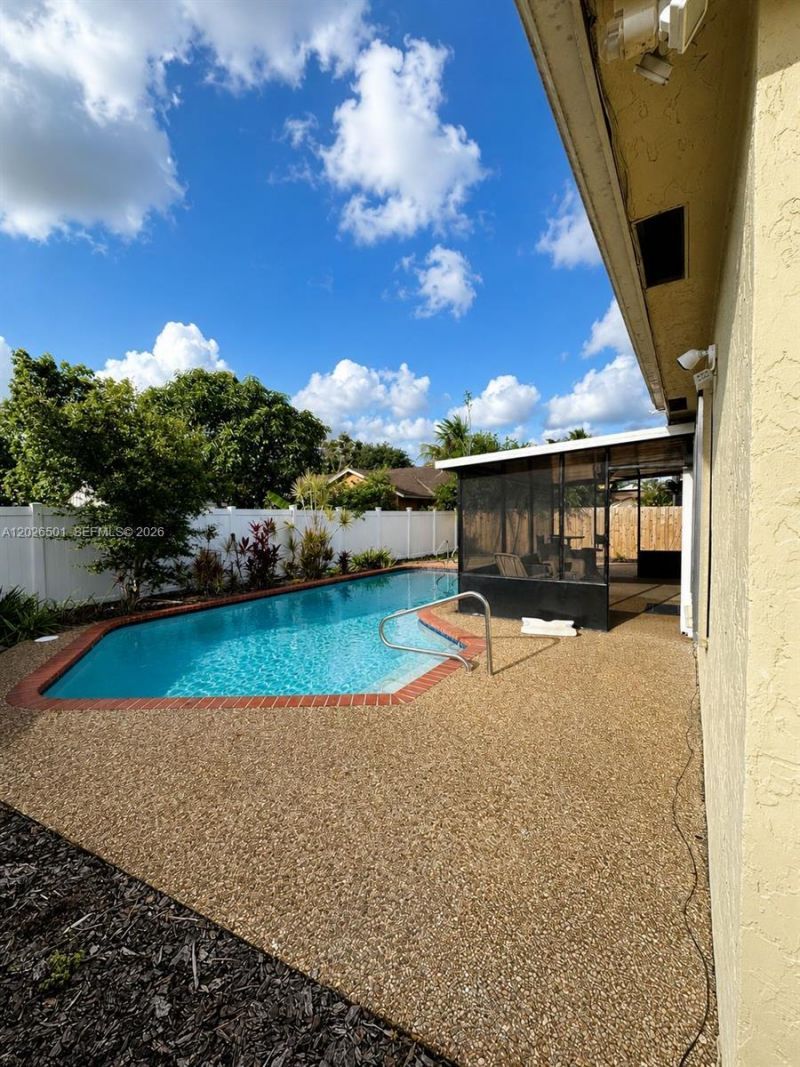 8303 SW 20th St, North Lauderdale, FL 33068 Photo