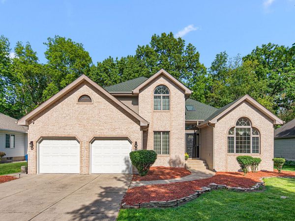 7125 Dove Drive, Schererville, IN 46375