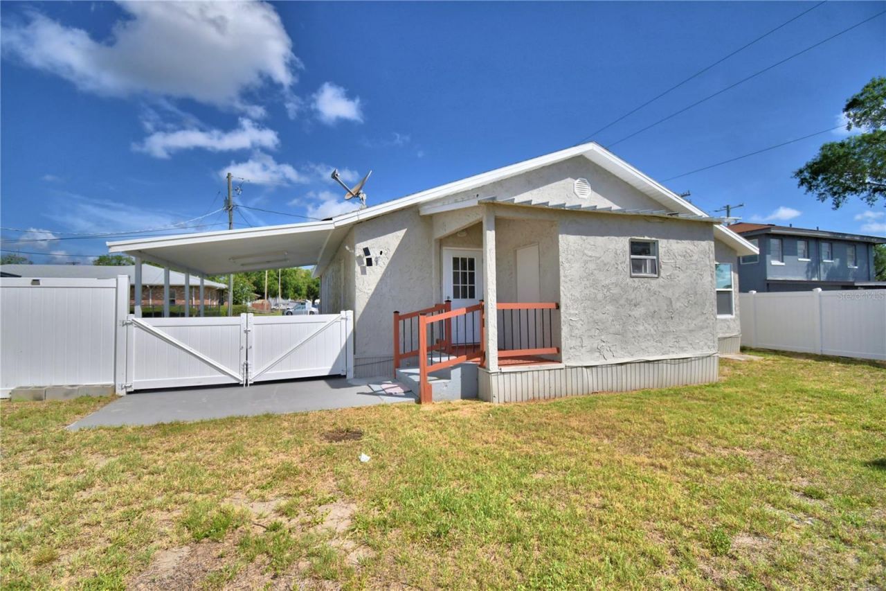 208 Center Street, Auburndale, FL 33823 Photo