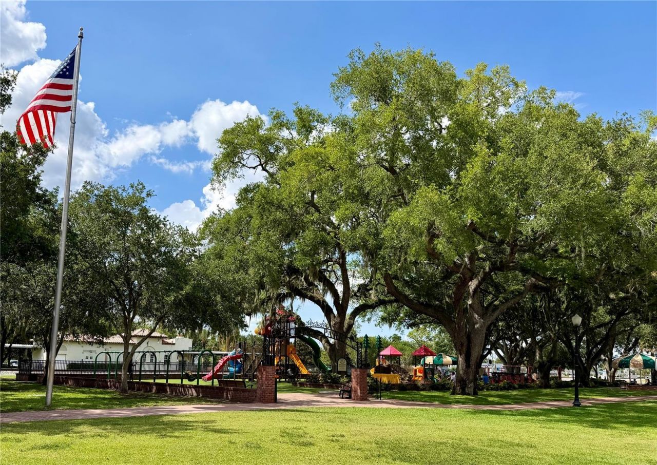 208 Center Street, Auburndale, FL 33823 Photo