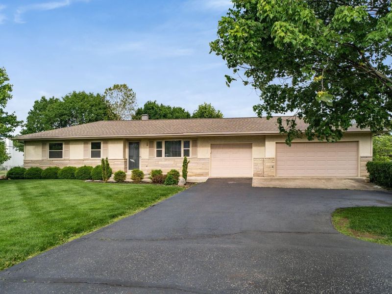 3542 Hoover Road, Grove City, OH 43123 Photo 2