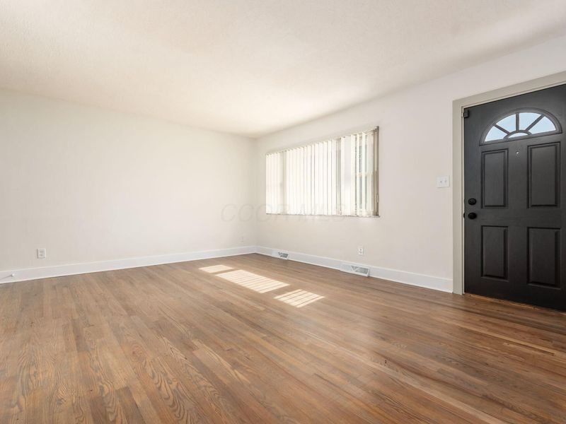3542 Hoover Road, Grove City, OH 43123 Photo 6