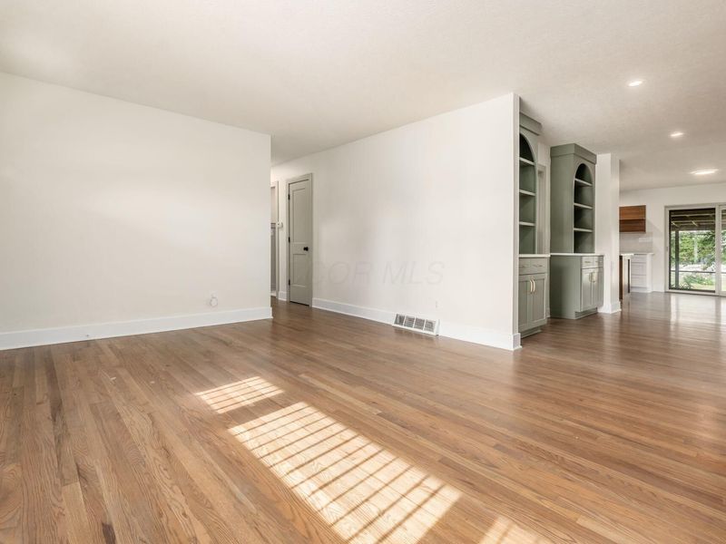 3542 Hoover Road, Grove City, OH 43123 Photo 8