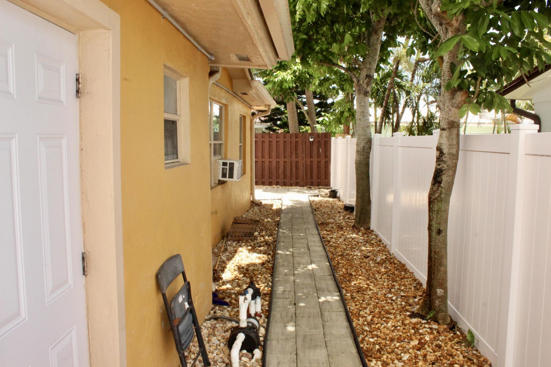 1558 NE 30th Street, Pompano Beach, FL 33064 Photo